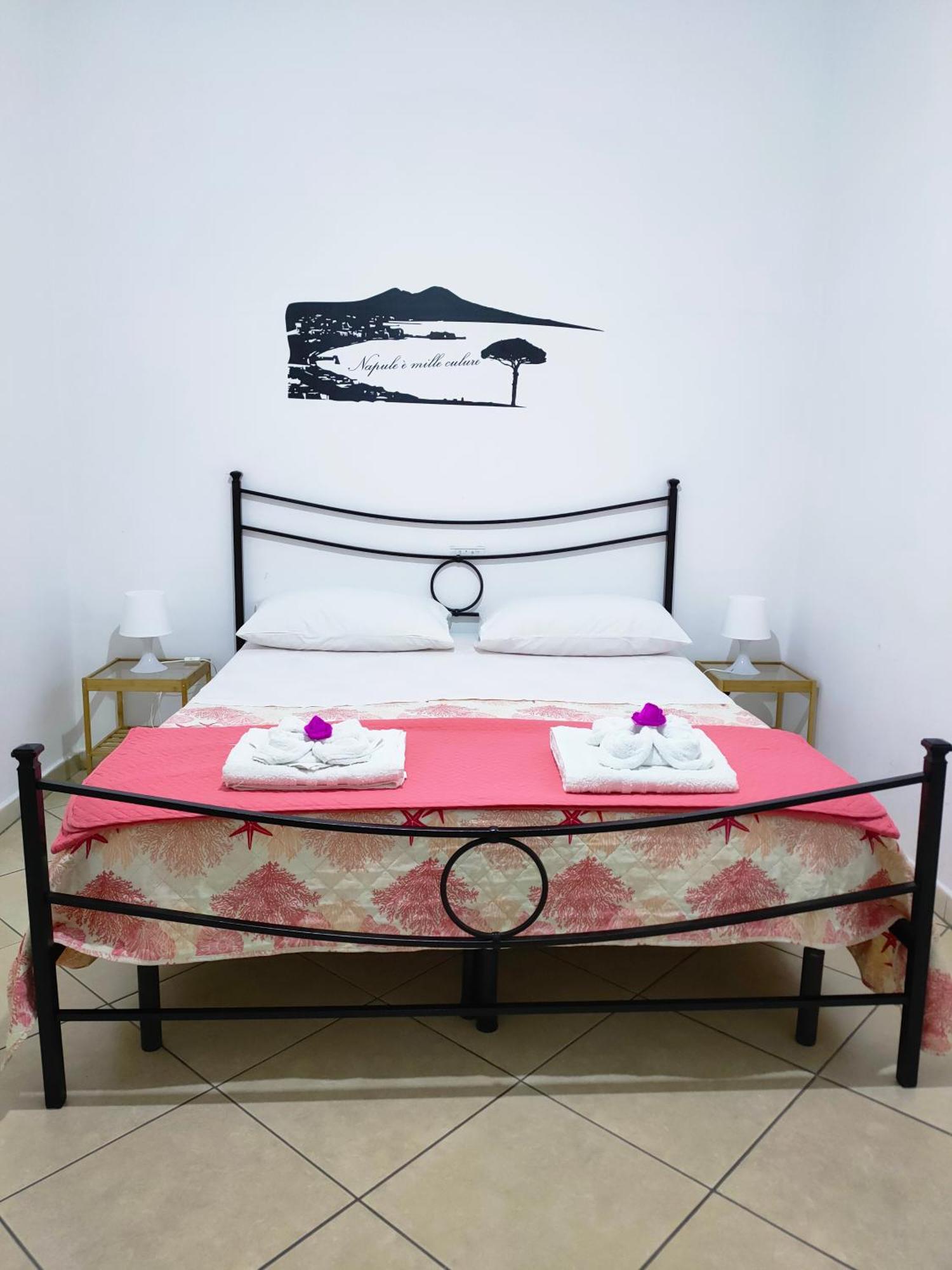 Napoli Centro Casa Annina Close To Toledo St Ngoại thất bức ảnh